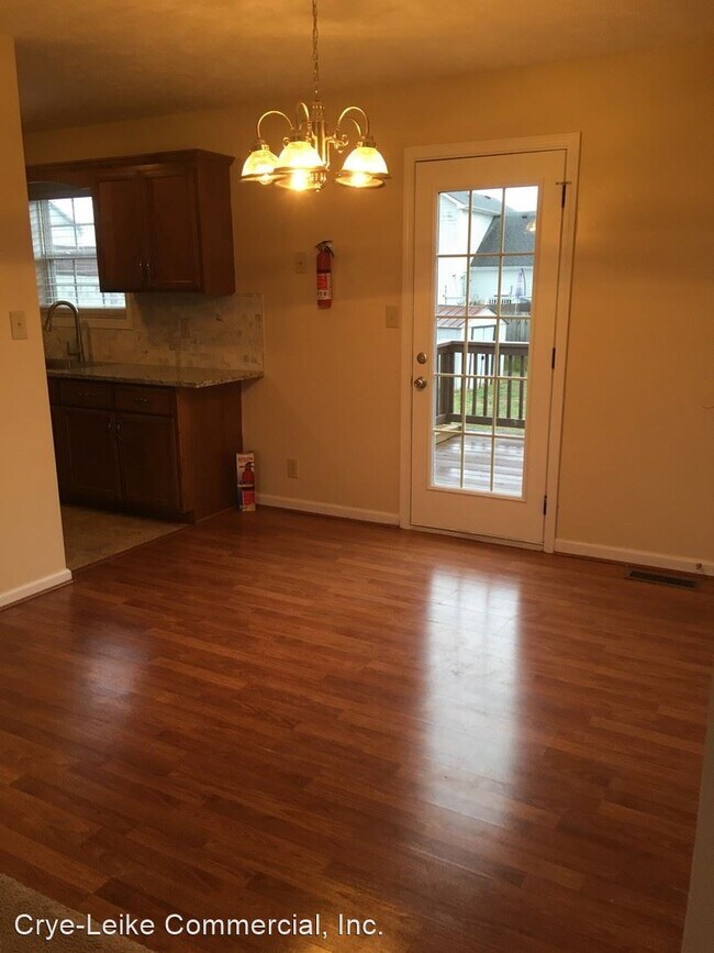 Building Photo - 3 br, 2 bath House - 534 Oakmont Drive