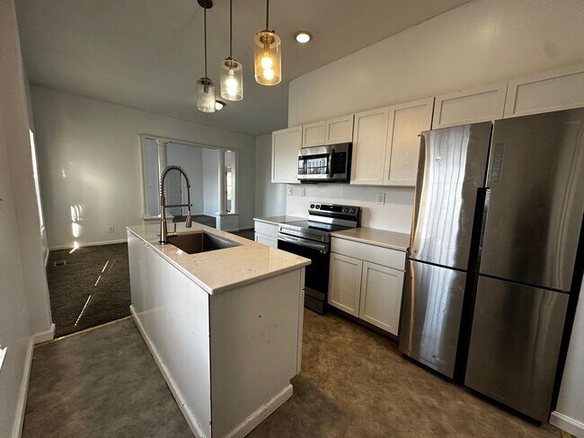 Foto del edificio - 432 S Highland Ave