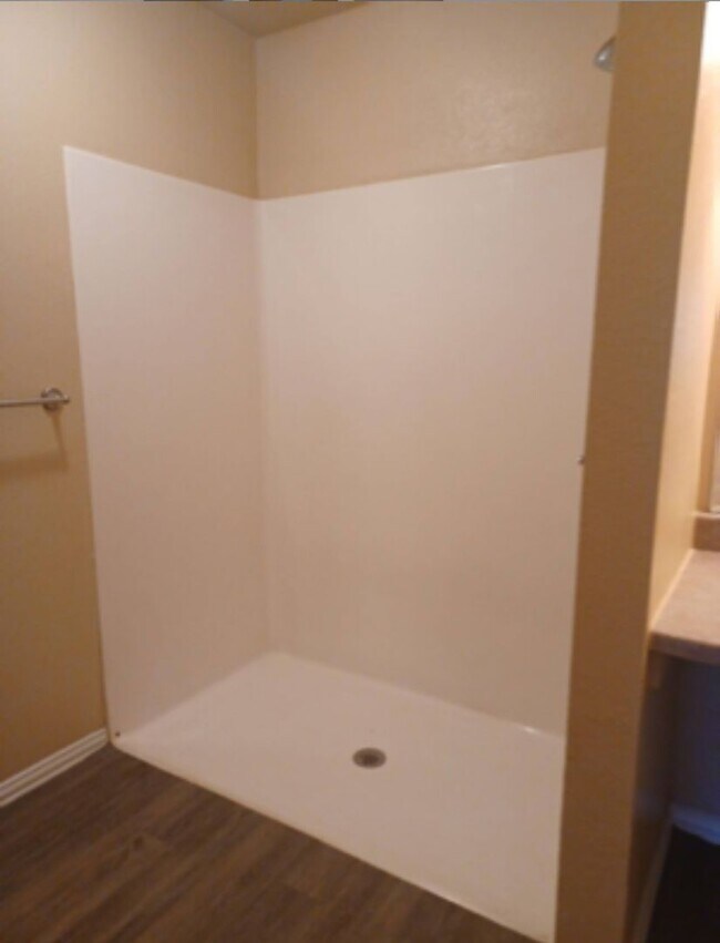 Foto del edificio - 615 7th Ave SE