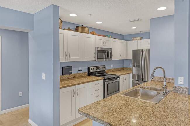 Foto del edificio - 3279 Clint Moore Rd