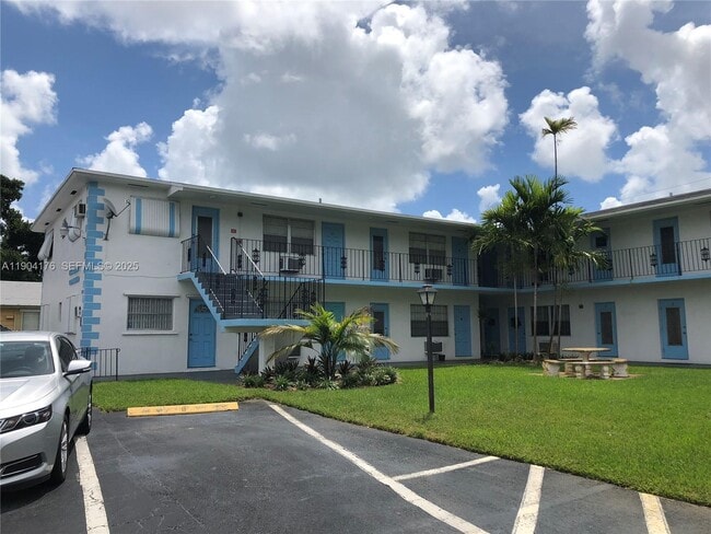 Foto del edificio - 1836 Arthur St