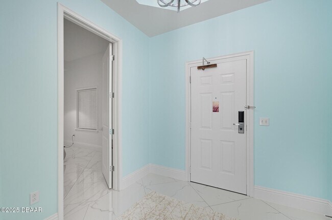 Foto del edificio - 200 Ocean Crest Dr