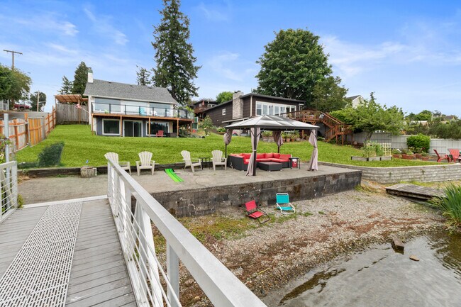 Foto del edificio - 15108 Silcox Dr SW