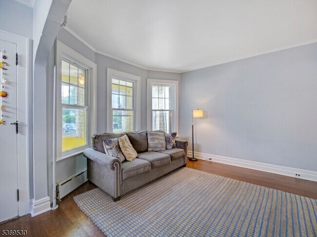 Building Photo - 158 Lexington Ave