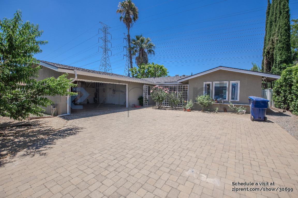 Foto principal - 9219 Geyser Ave