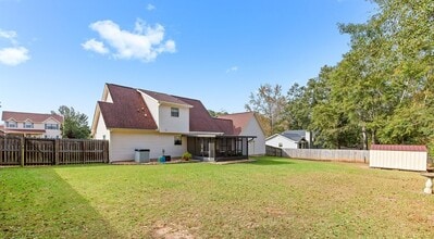Building Photo - 624 Wimbledon Dr