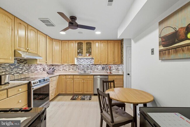Foto del edificio - 11430 Strand Dr