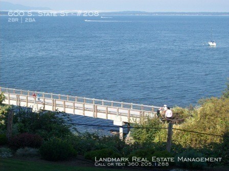 Building Photo - Beautiful State St. condo with ocean views!