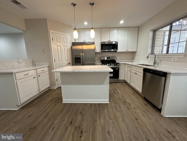 Building Photo - 13112 Quail Creek Ln