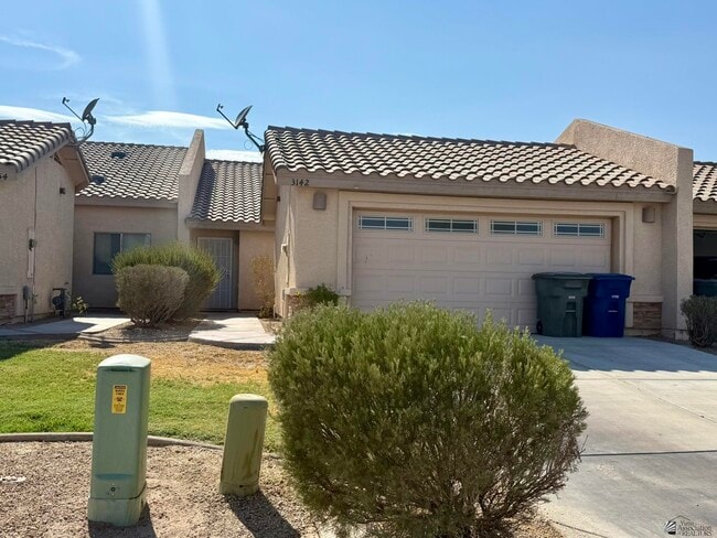 Building Photo - 3142 S Ragen Dr