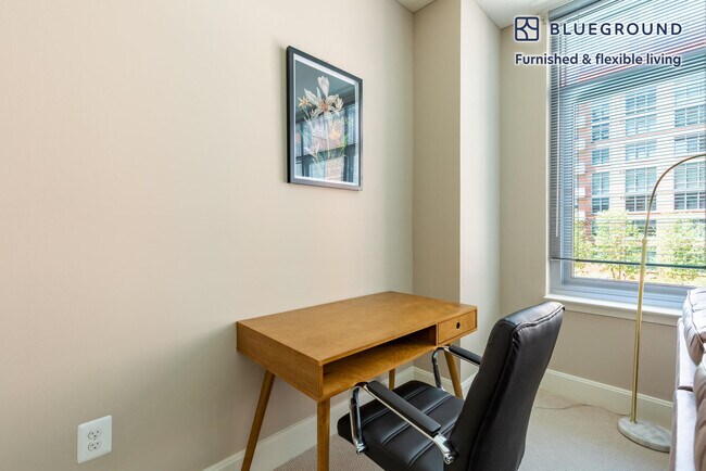 Foto del edificio - 12025 Town Square St