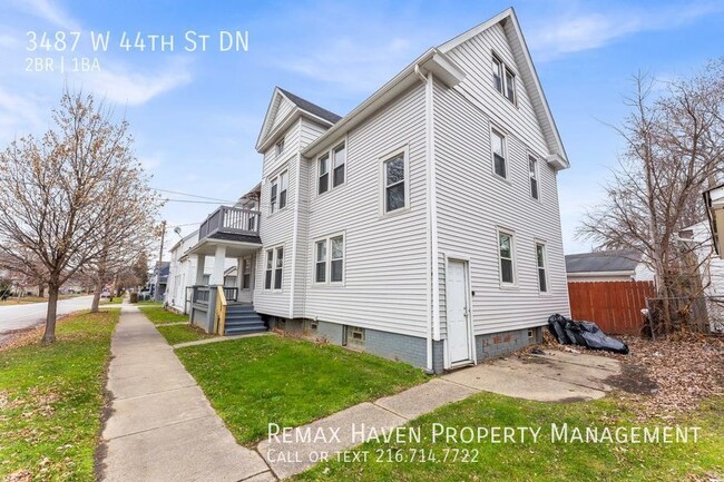 Foto del edificio - 3487 W 44th St. DN, Cleveland - Spacious 2...