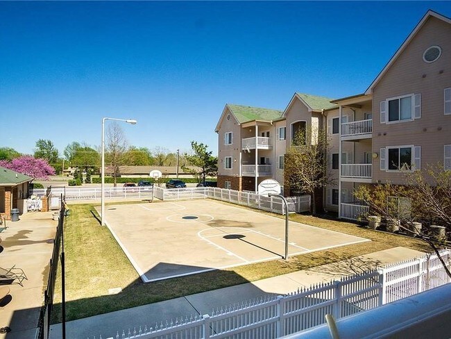 Building Photo - 2200 Classen Blvd