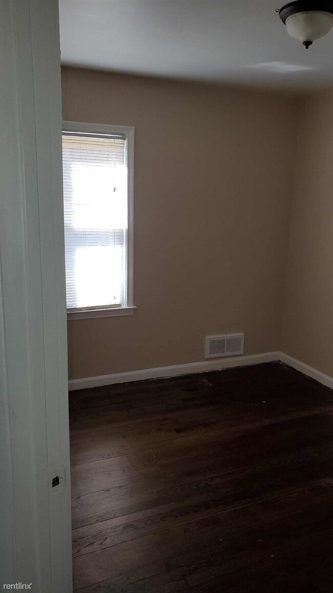 Building Photo - 3 br, 1.5 bath House - 336 Sherbourne St
