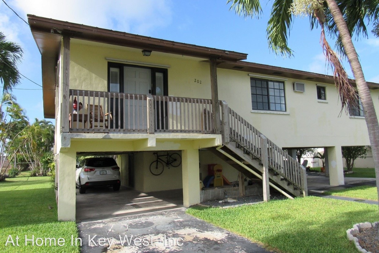 Primary Photo - 4 br, 2 bath House - 202 Avenue G