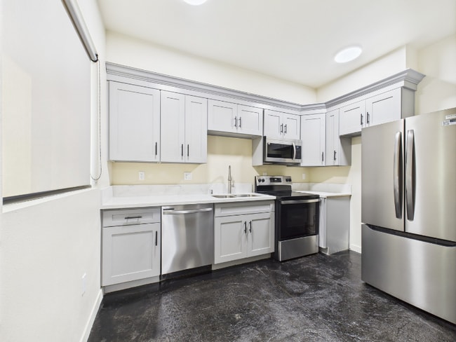 Building Photo - 8453 Langdon Ave