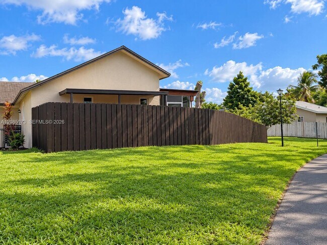 Building Photo - 13572 SW 285th Terrace