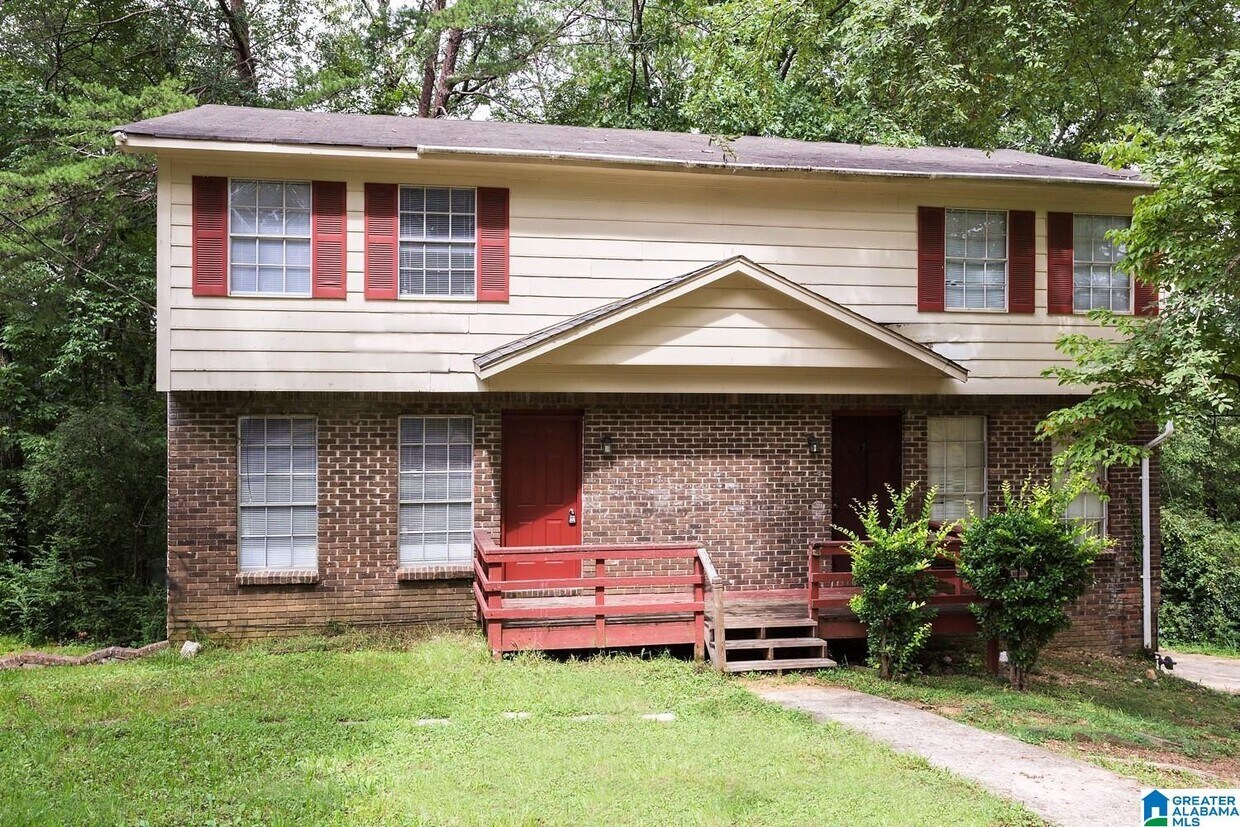 1723 6th Pl Cir NW, Center Point, AL 35215 Townhome Rentals in Center