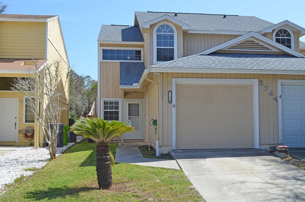 2744 1st Ave, Fernandina Beach, FL 32034 House Rental in Fernandina