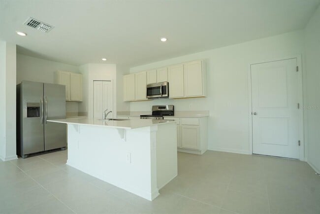 Foto del edificio - 3055 TOTEM Rd