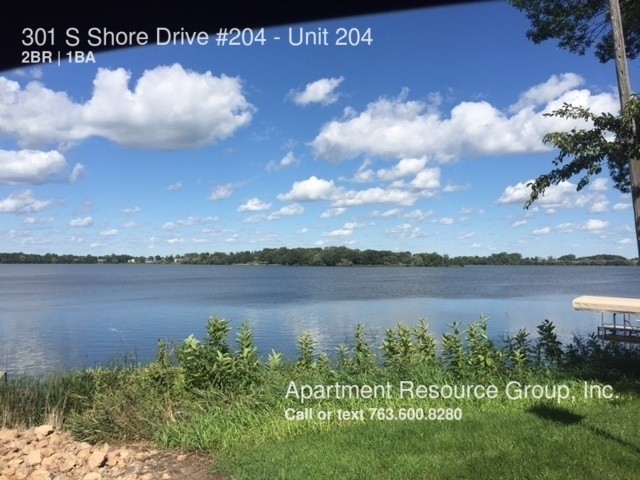 Building Photo - 301 S Shore Dr