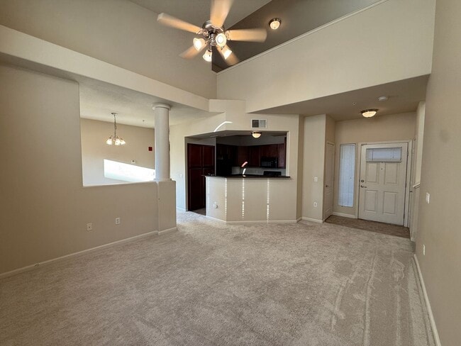 Sophisticated Charm in Natomas - Sophisticated Charm in Natomas Apartment