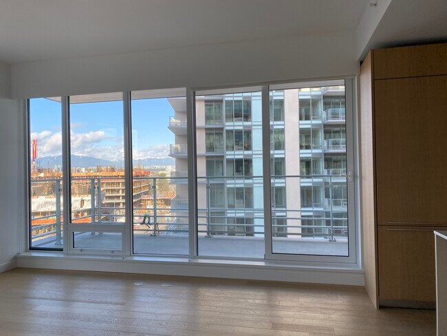 Photo du bâtiment - 6622 Pearson Way