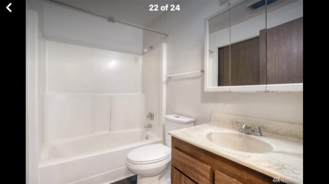 Foto del edificio - 2621 80th St E