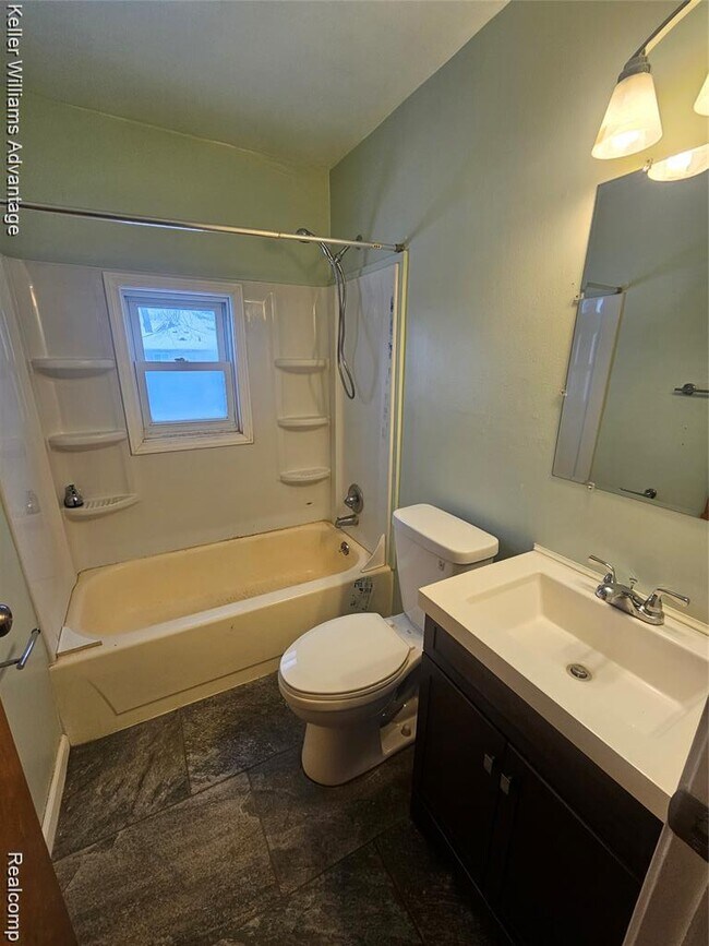 Foto del edificio - 9332 Lamont St