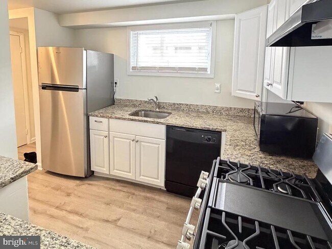 Foto del edificio - 5485 Harpers Farm Rd