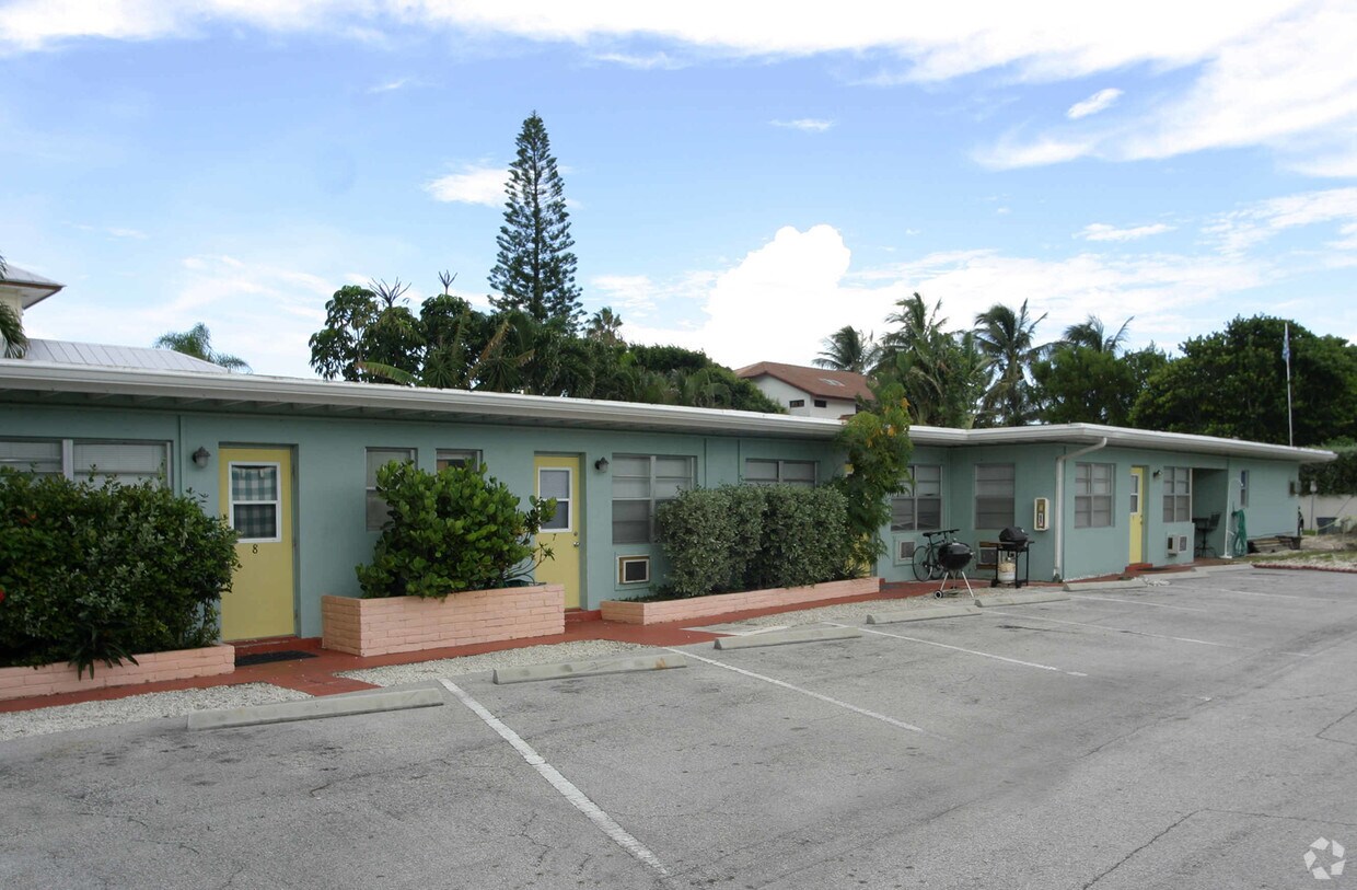 Primary Photo - Oceanside Apartments