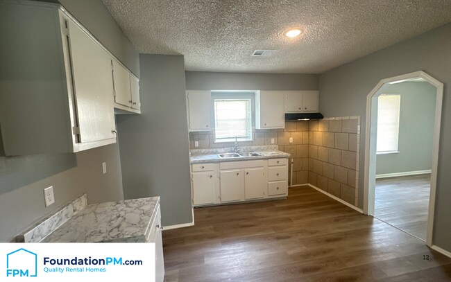 Foto del edificio - 1721 W Silver St