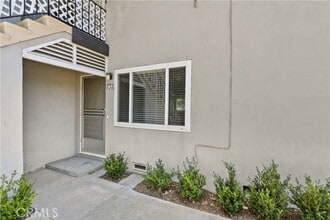 Building Photo - 732 N Euclid St