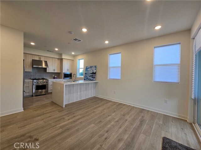 Foto del edificio - 4222 Marigold Ln
