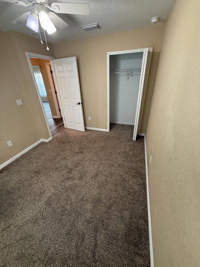 Foto del edificio - 15761 SW 23rd Avenue Rd