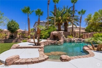 Building Photo - 424 Talisman Ct