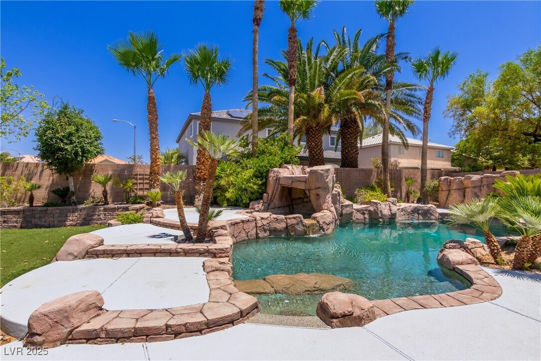 Foto principal - 424 Talisman Ct