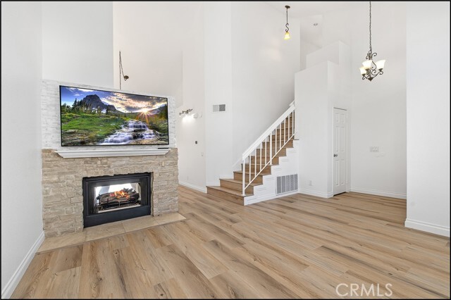 Building Photo - 6 Firecrest Ln