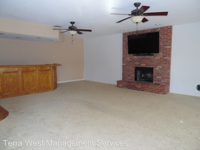 Foto del edificio - 19 Pheasant Ridge Dr