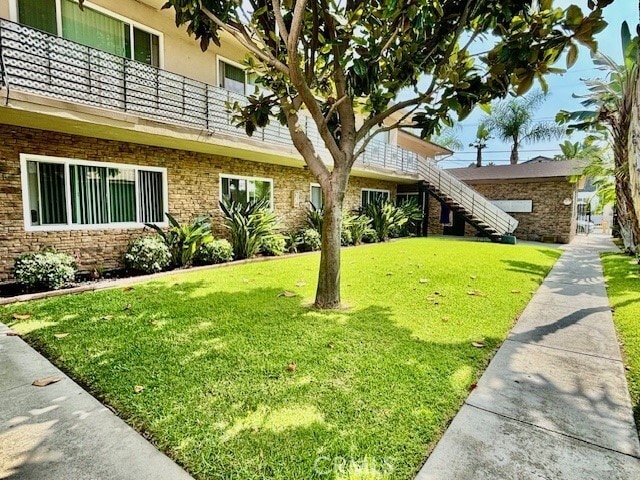 Foto del edificio - 12437 Harris Ave