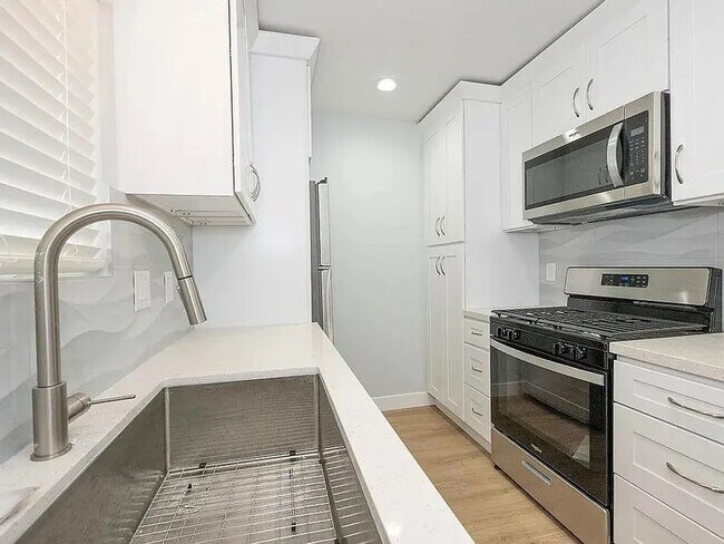 Foto del edificio - 418 N Broadway