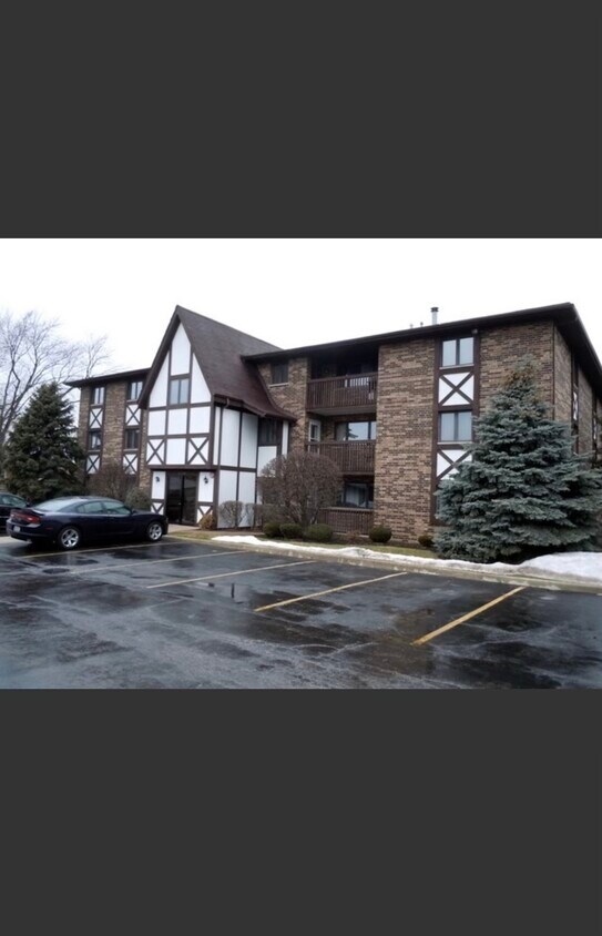 10636 Ridgeland Ave Unit 2C, Chicago Ridge, IL 60415 Condo for Rent