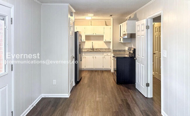 Foto del edificio - 6100 Pisgah Dr NW