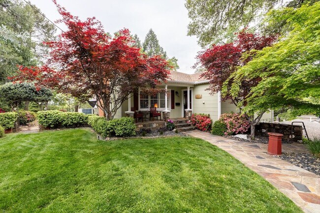 Patio delantero - 165 Terrace St