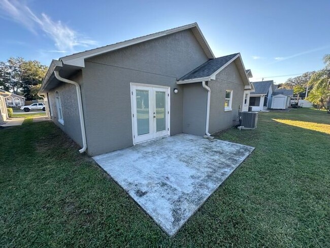 Building Photo - Charming 3 Bed 2 Bath Home in in Sanford