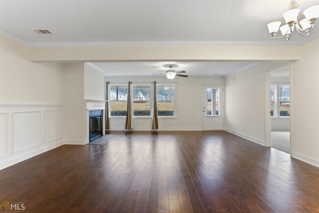 Foto del edificio - 6700 Douglas Blvd