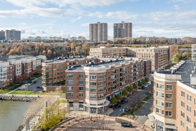 Aerial Photo - Grandview I at Port Imperial