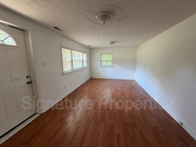 Foto del edificio - 2262 Mill Rd