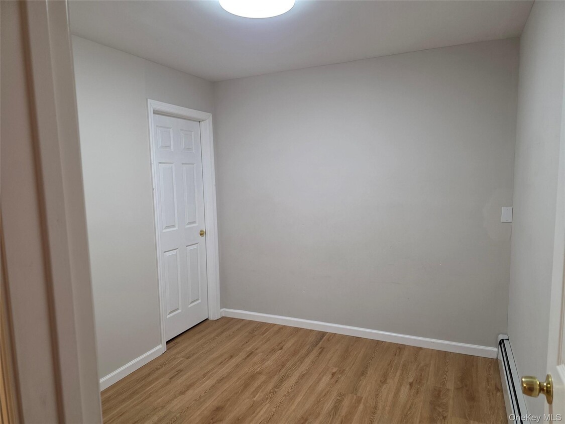 Building Photo - 41 Gibbs Rd