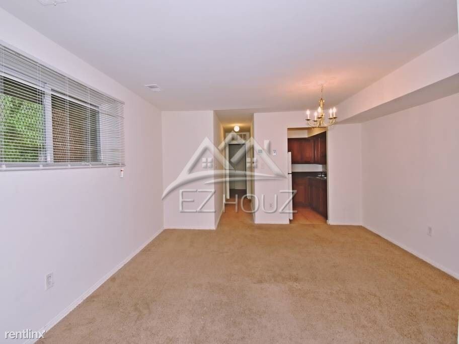 Primary Photo - 4300 Seminole Ave